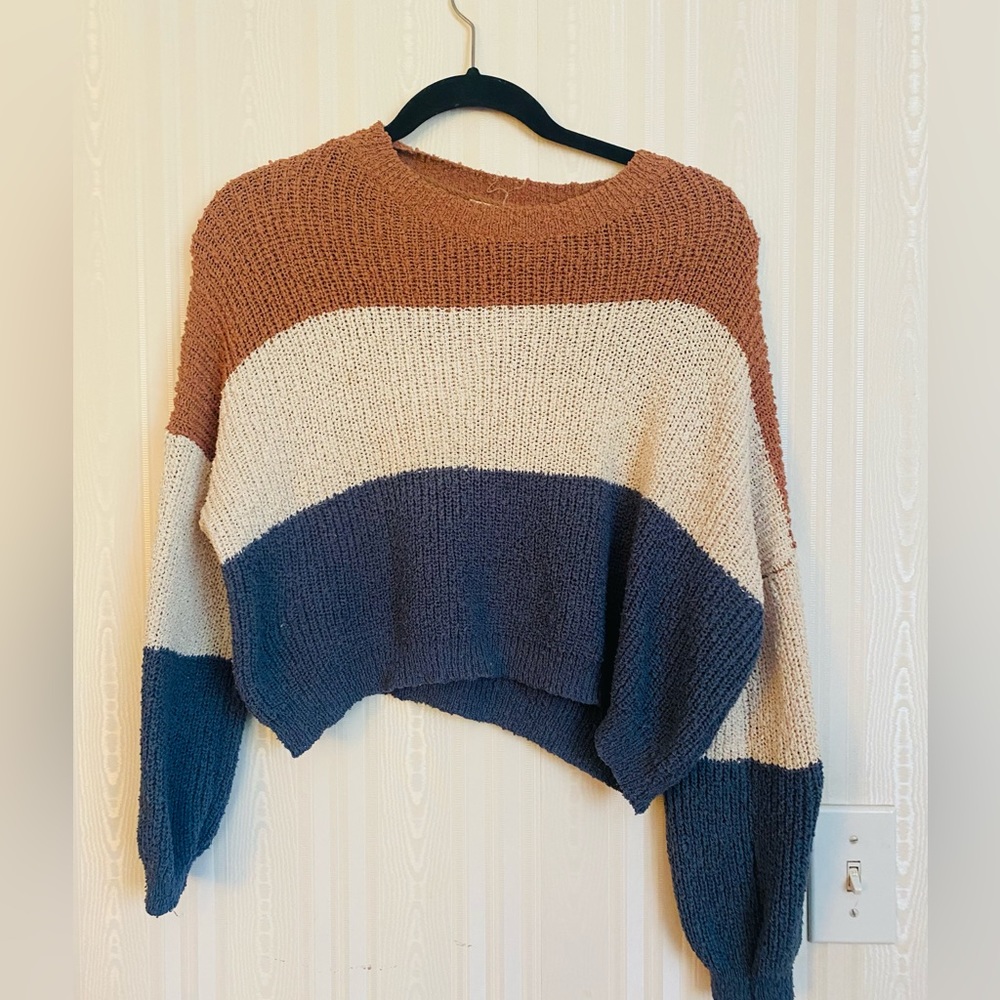 Tricolor sweater